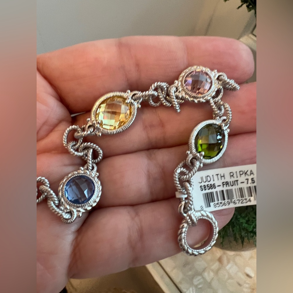 NWT Judith Ripka JR sterling Silver toggle Bracelet  crystal quartz beautiful
